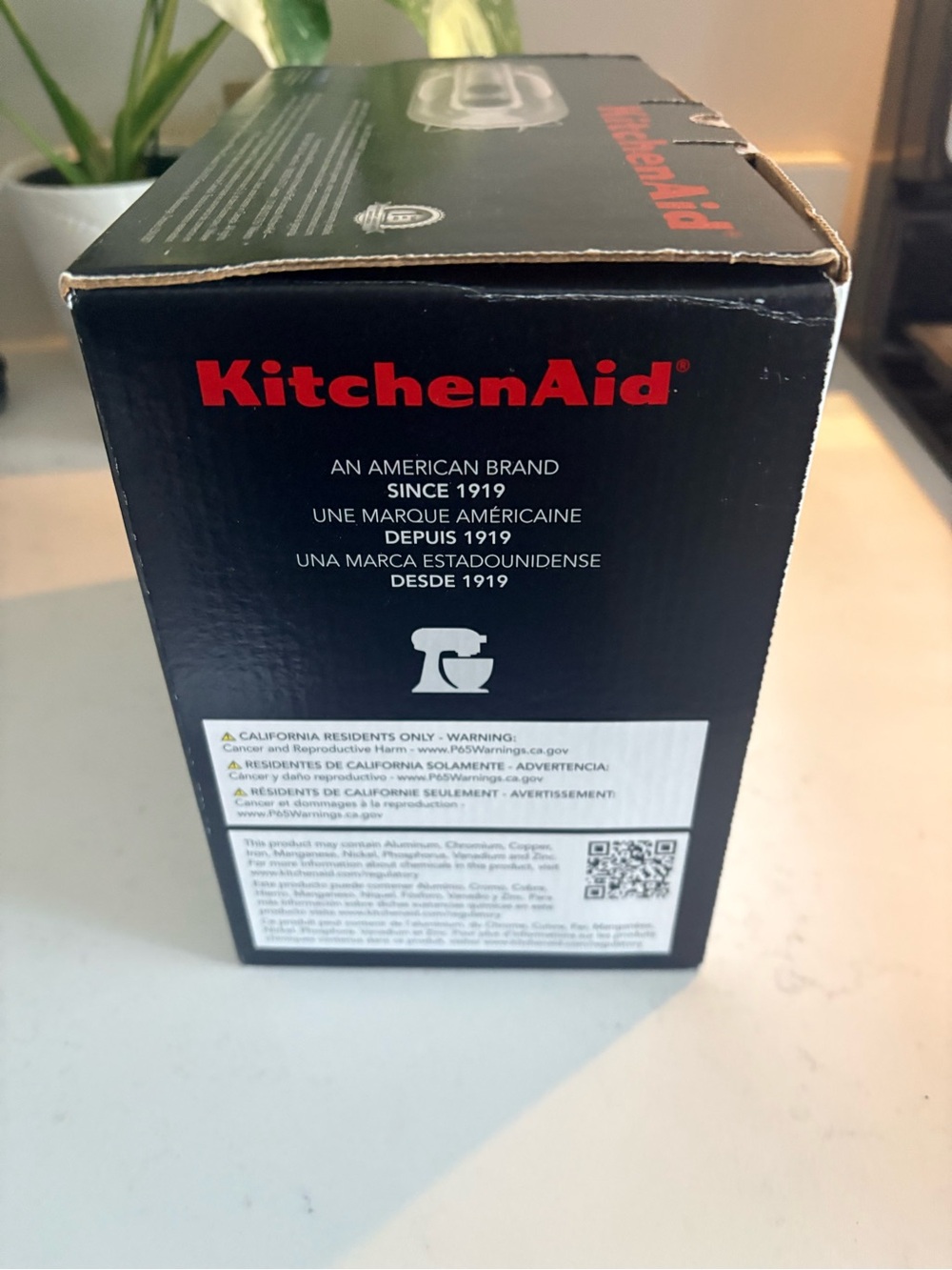 Stainless edition KitchenAid Hand Mixer. New in box. - Picture 4 of 6